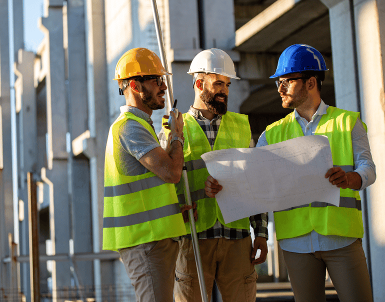 construction-engineers-discussion-with-architects